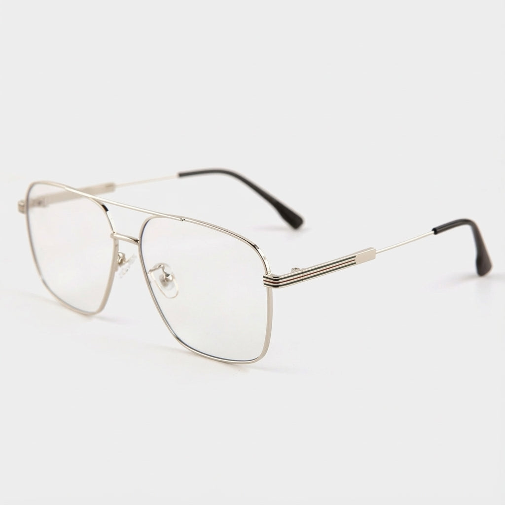 VUE Navigator packaging including case and accessories